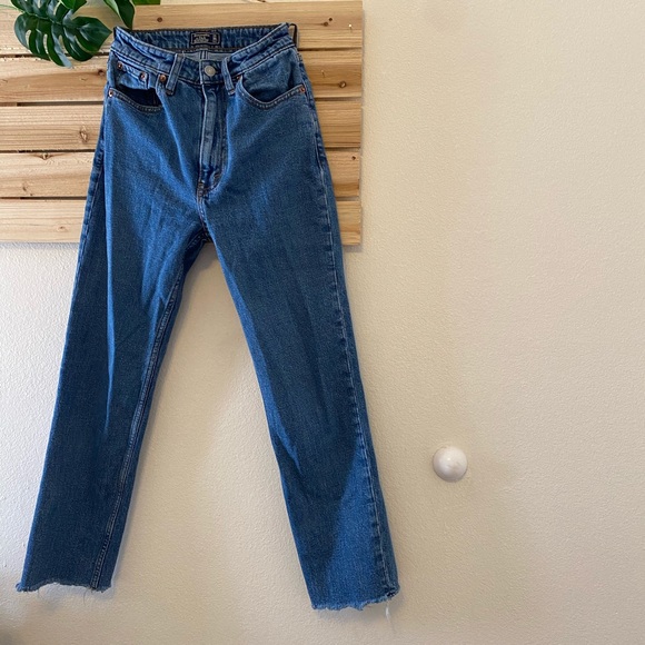 Abercrombie & Fitch Jeans - Picture 1 of 4